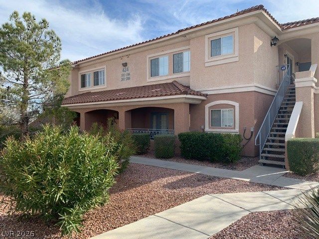 424 PINE HAVEN Street 105, Las Vegas, NV 89144