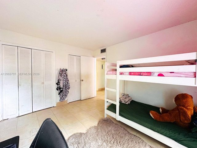 2420 Johnson St 202, Hollywood, FL 33020
