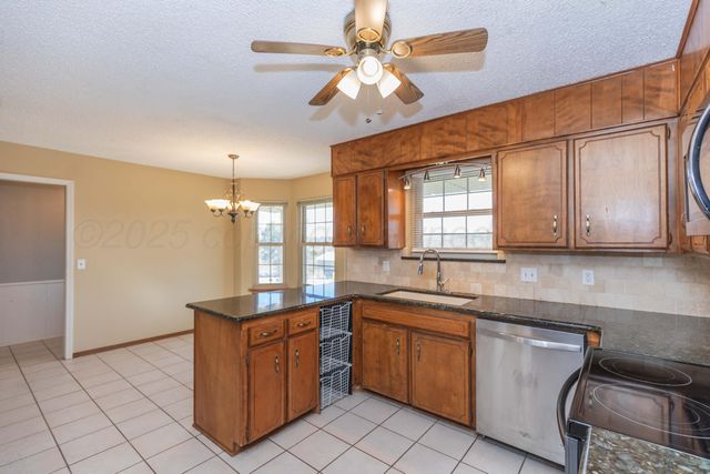 134 Eddie Street, Canadian, TX 79014