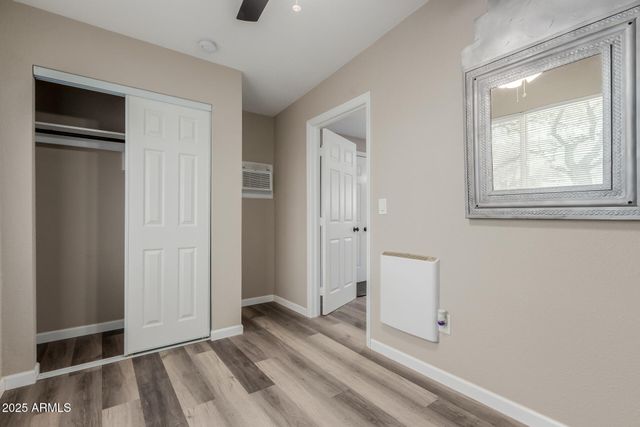 33450 S RIVER BEND Road, Black Canyon City, AZ 85324