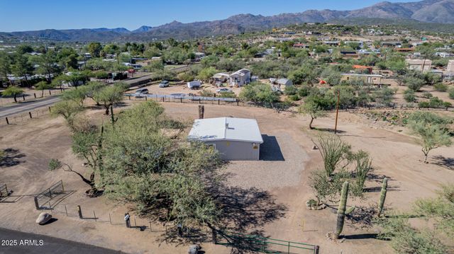 33450 S RIVER BEND Road, Black Canyon City, AZ 85324