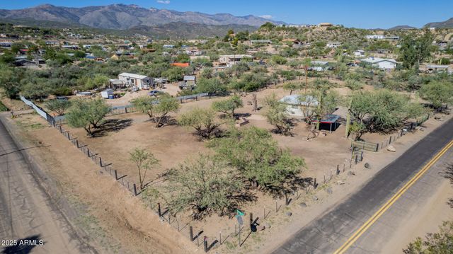 33450 S RIVER BEND Road, Black Canyon City, AZ 85324