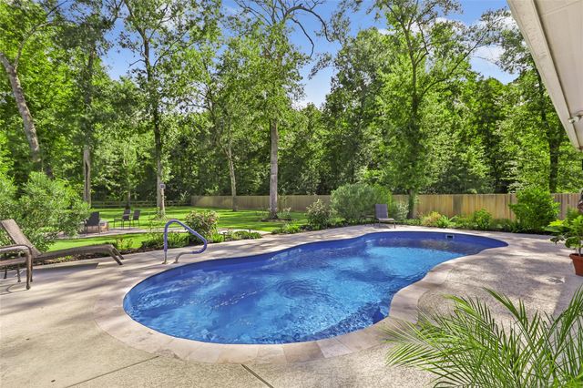 500 Road 66111, Dayton, TX 77535