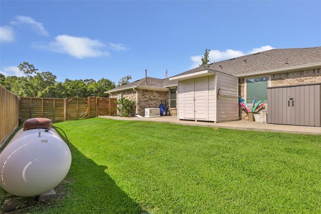 500 Road 66111, Dayton, TX 77535