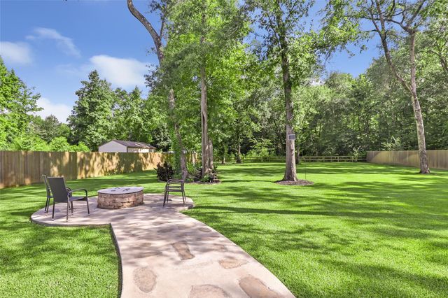 500 Road 66111, Dayton, TX 77535