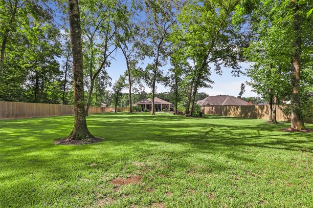 500 Road 66111, Dayton, TX 77535