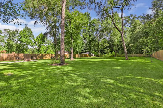 500 Road 66111, Dayton, TX 77535