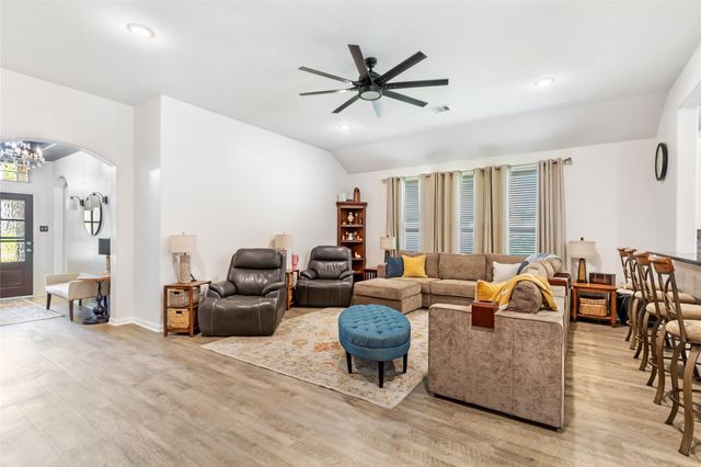 500 Road 66111, Dayton, TX 77535