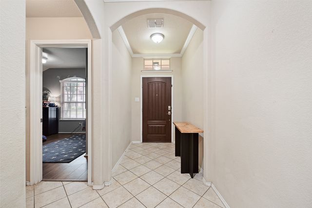 8221 Black Hills Trail, Aubrey, TX 76227