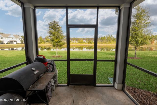 10307 BENSON LAKE Drive, Jacksonville, FL 32222