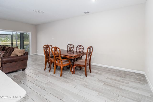 10307 BENSON LAKE Drive, Jacksonville, FL 32222