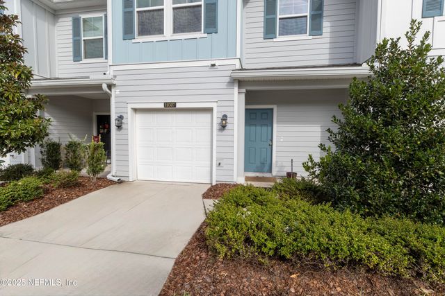 10307 BENSON LAKE Drive, Jacksonville, FL 32222