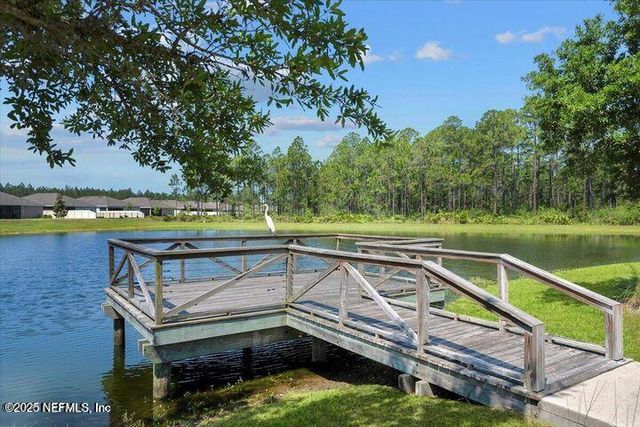 10307 BENSON LAKE Drive, Jacksonville, FL 32222