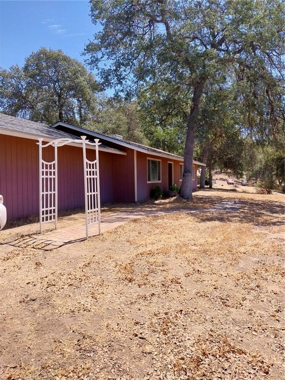 Image 1 of property listing at 46427 Oonay Nation, Coarsegold, CA 93614