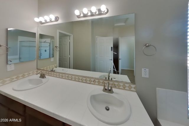 10208 W WIER Avenue, Tolleson, AZ 85353