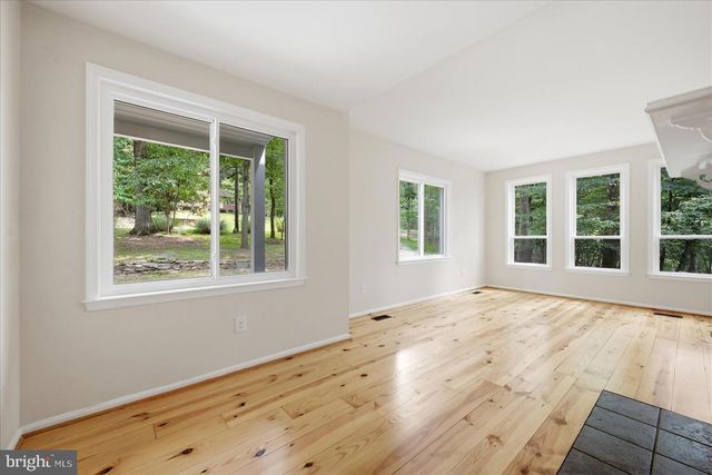 509 CEDAR LN, Bluemont, VA 20135