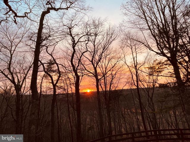 509 CEDAR LN, Bluemont, VA 20135
