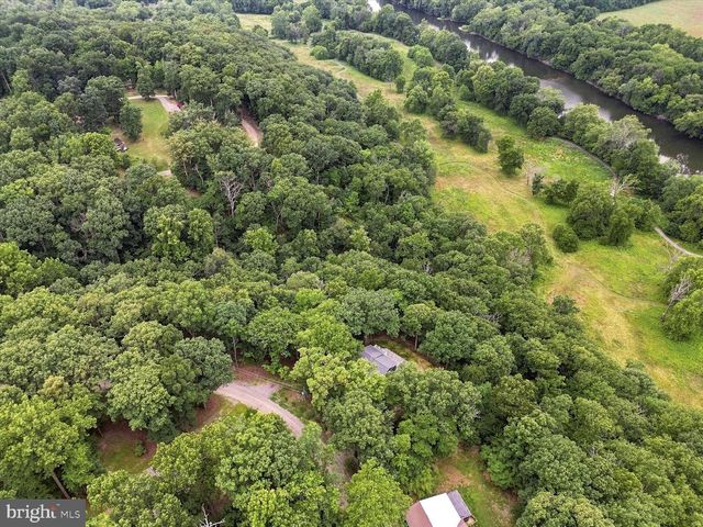 509 CEDAR LN, Bluemont, VA 20135