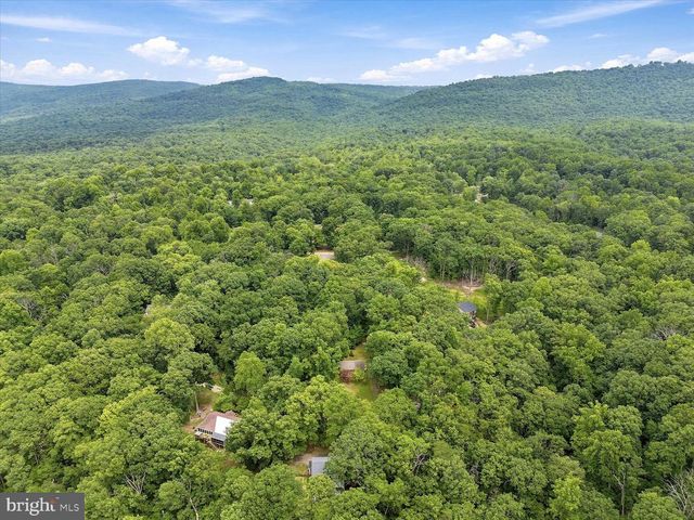 509 CEDAR LN, Bluemont, VA 20135