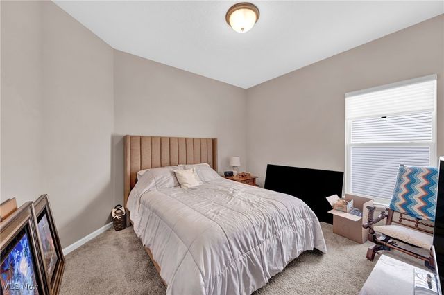 1236 Selena Grove, Uniontown, OH 44685