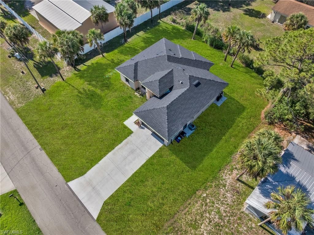 205 7th ST, LEHIGH ACRES, FL 33972 — photo 4