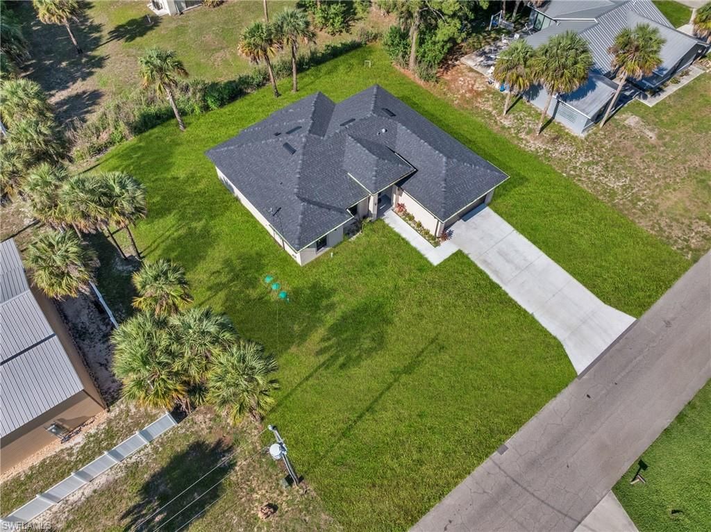205 7th ST, LEHIGH ACRES, FL 33972 — photo 5