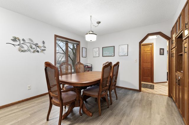 1954 W Highview Drive, Sauk Rapids, MN 56379