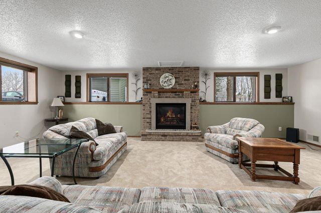 1954 W Highview Drive, Sauk Rapids, MN 56379