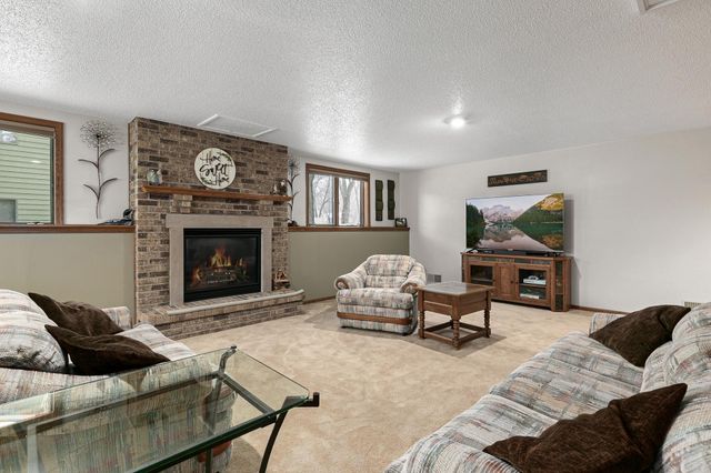 1954 W Highview Drive, Sauk Rapids, MN 56379