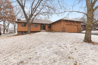 1954 W Highview Drive, Sauk Rapids, MN 56379