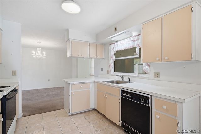 416 W Buttonbush Drive, Beverly Hills, FL 34465
