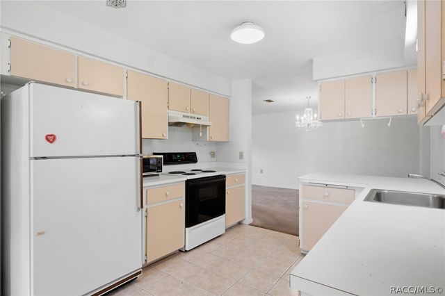 416 W Buttonbush Drive, Beverly Hills, FL 34465