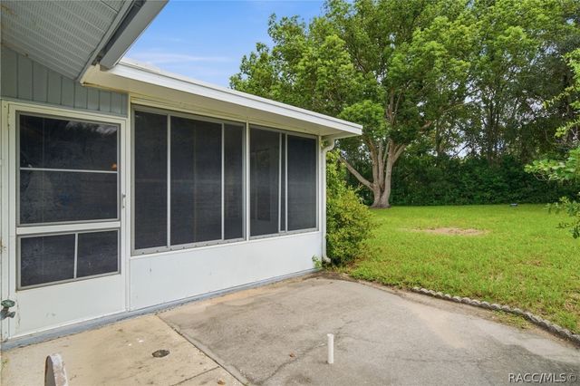 416 W Buttonbush Drive, Beverly Hills, FL 34465