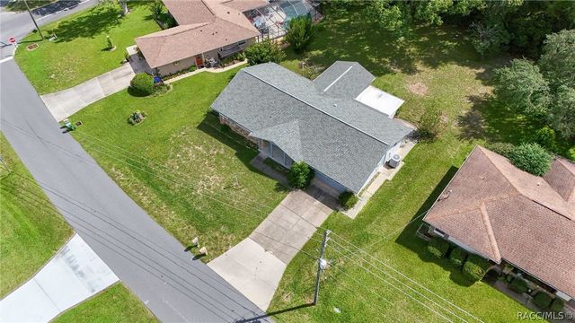 416 W Buttonbush Drive, Beverly Hills, FL 34465