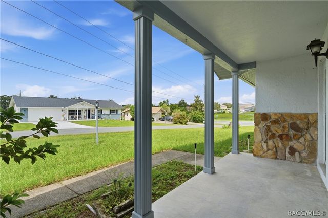 416 W Buttonbush Drive, Beverly Hills, FL 34465