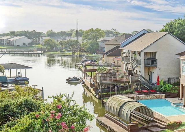 277 Capetown, Conroe, TX 77356