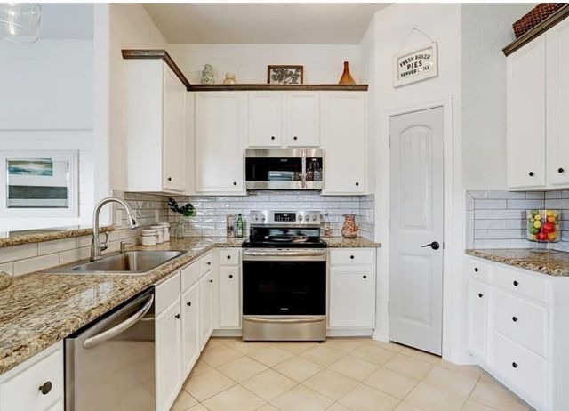 277 Capetown, Conroe, TX 77356