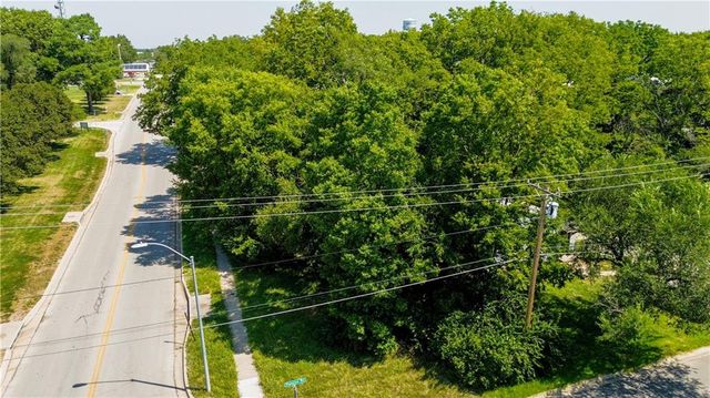 13019 5th Street, Grandview, MO 64030