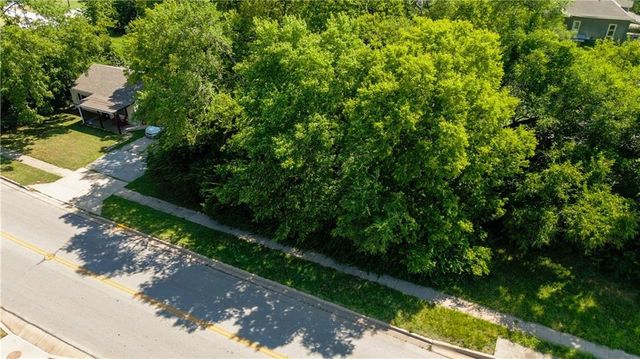 13019 5th Street, Grandview, MO 64030