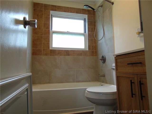 1202 Esplano Drive, Madison, IN 47250