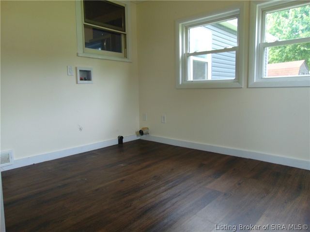 1202 Esplano Drive, Madison, IN 47250