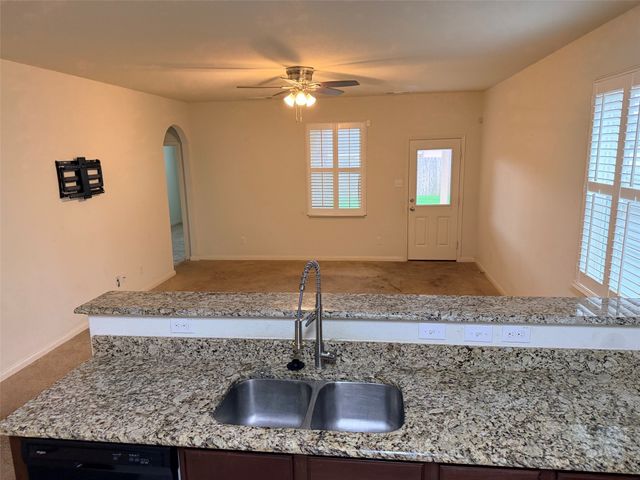1617 Park Trails Boulevard, Princeton, TX 75407