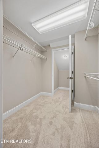 100 Forestberry St, Oak Ridge, TN 37830