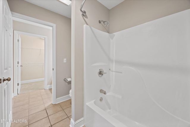 100 Forestberry St, Oak Ridge, TN 37830