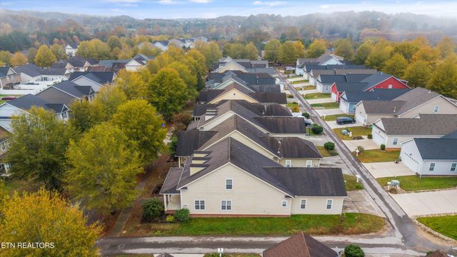 100 Forestberry St, Oak Ridge, TN 37830