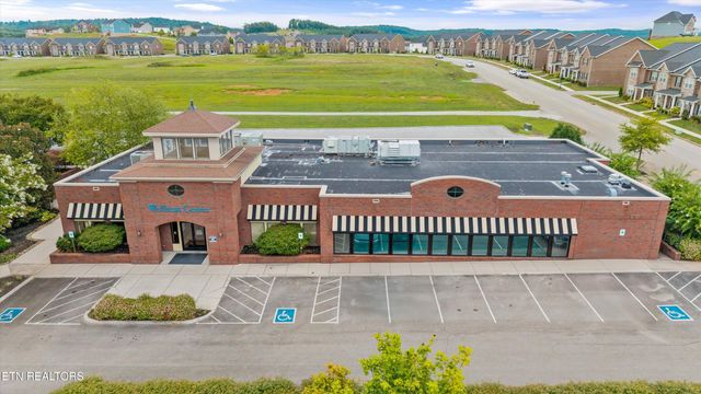 100 Forestberry St, Oak Ridge, TN 37830