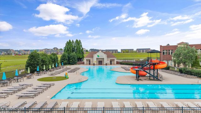 100 Forestberry St, Oak Ridge, TN 37830