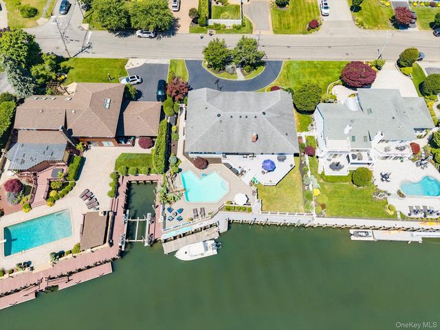 280 Bay Drive, Massapequa, NY 11758