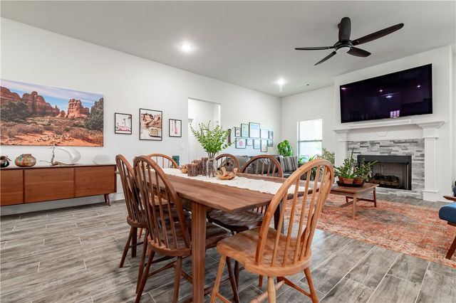 115 W Pitts Street, Farmington, AR 72730