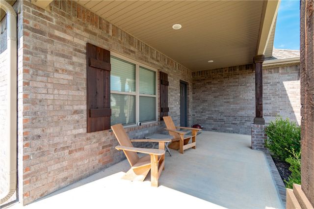 115 W Pitts Street, Farmington, AR 72730